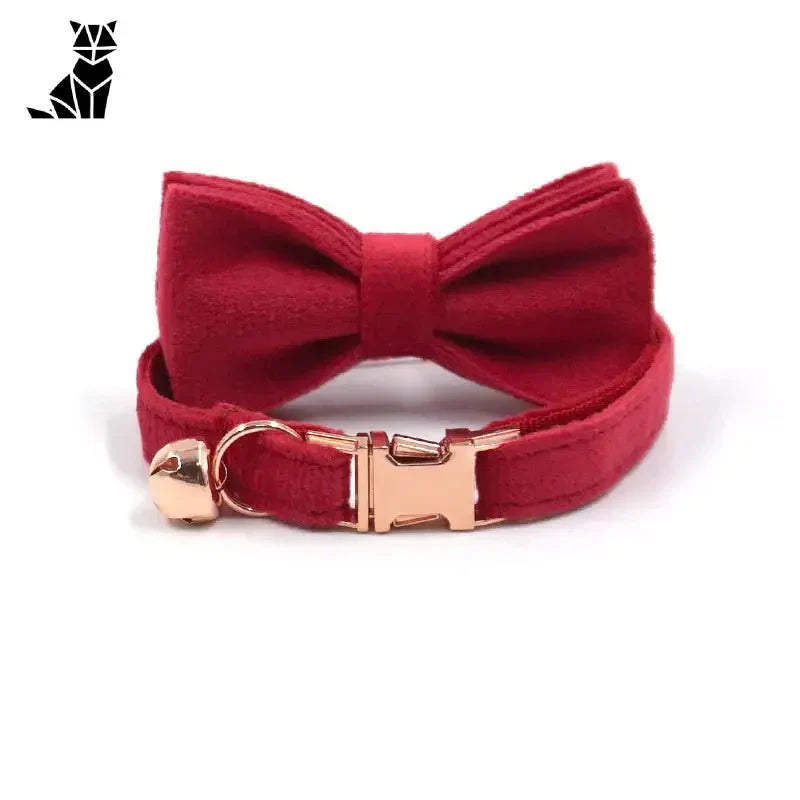 Magnifique collier chat : Collier chat en velours rouge avec boucle dorée