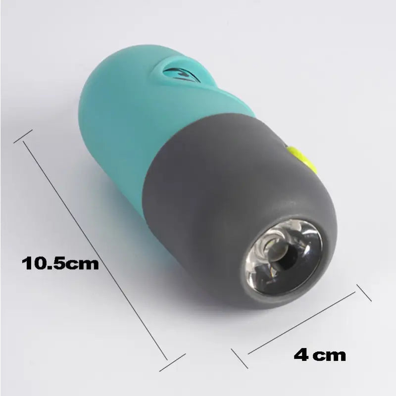 Lampe de poche bleue et verte avec LED sur le distributeur de sacs à crottes pour les nocturnes et les promenades nocturnes
