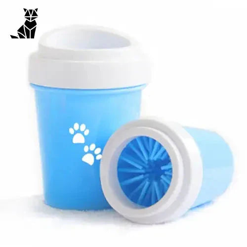 Nettoyeur de pattes de chien en silicone souple, gros plan sur l’empreinte de la patte