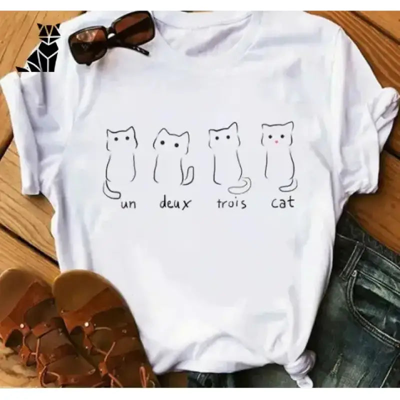 T-shirt Chat Légèrement Ajusté: Un Hommage Aux Amoureux Des Félins