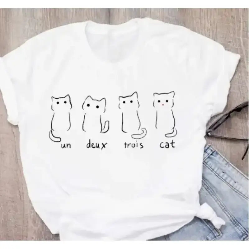 T-shirt Chat Légèrement Ajusté: Un Hommage Aux Amoureux Des Félins